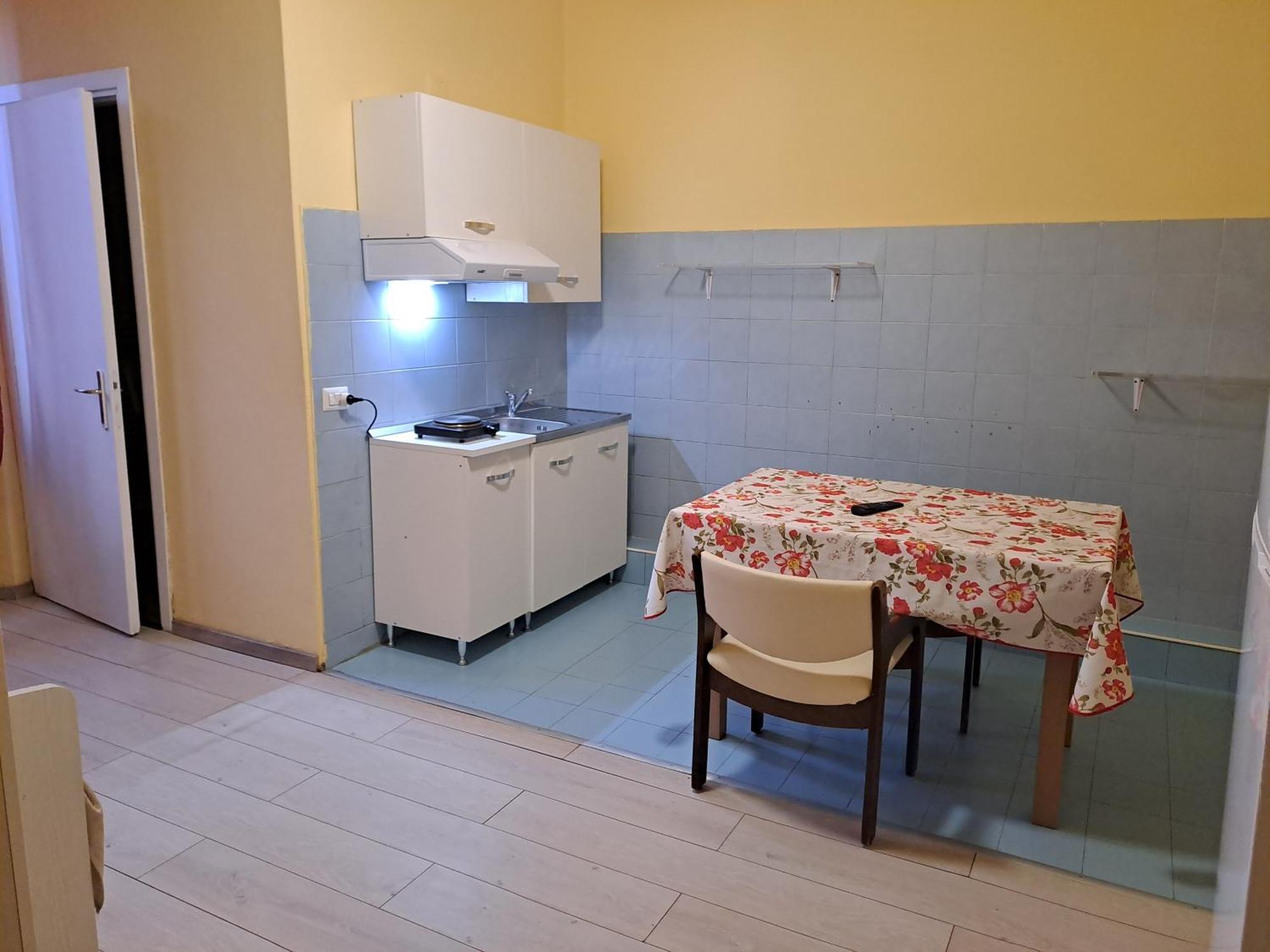 Giappone Inn Flat Ливорно Экстерьер фото